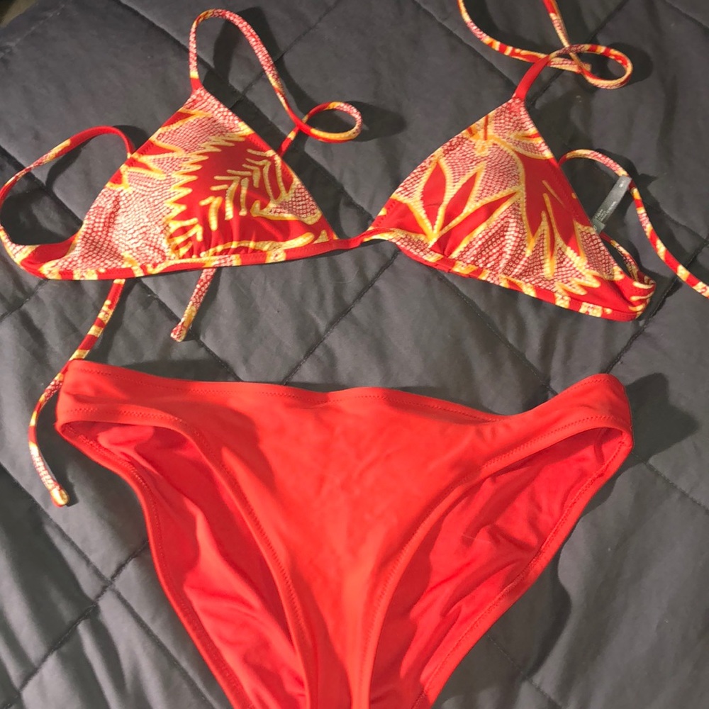 Adorable Aerie red bikini